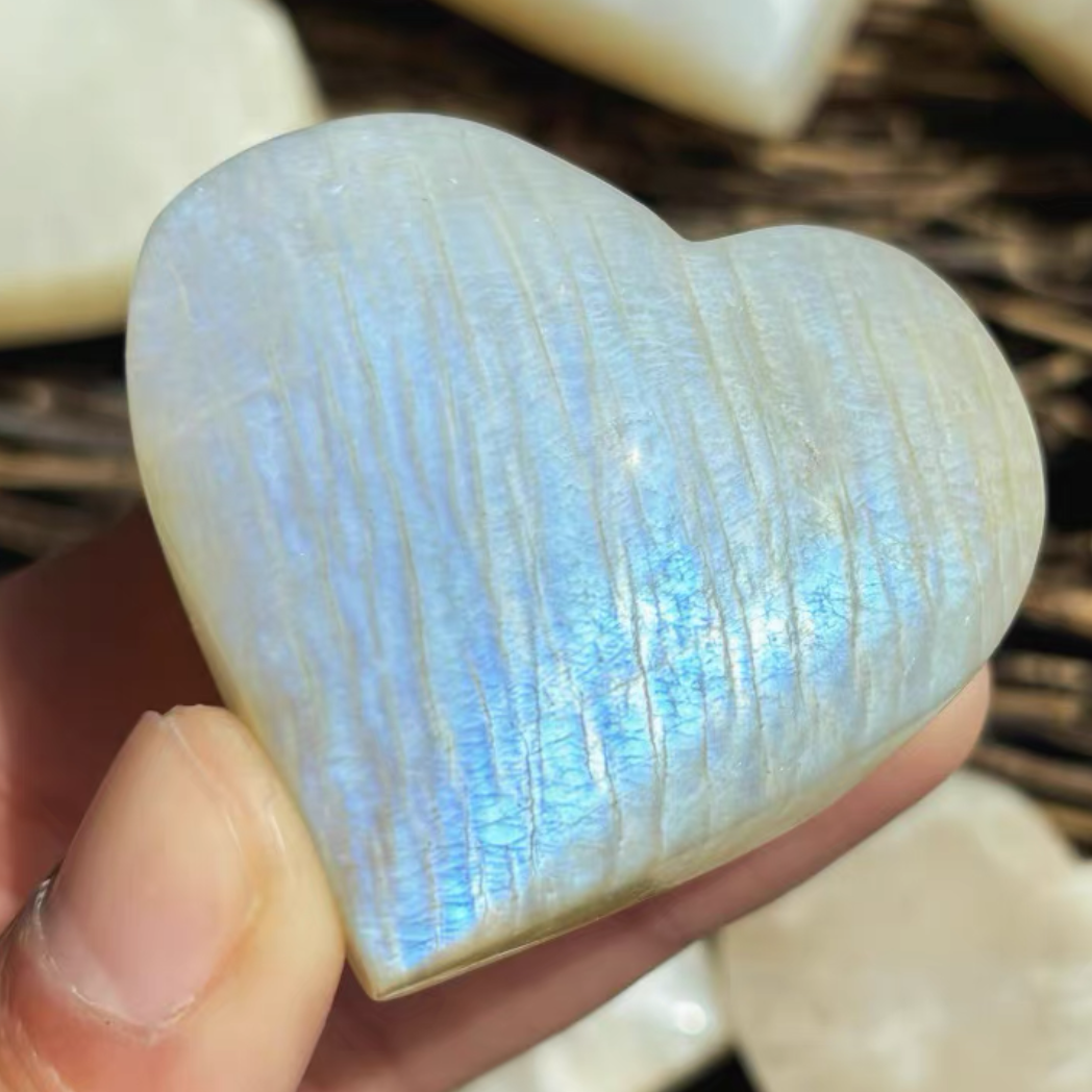 Natural Crystal Labradorite Blue Moon stone Heart Palm Stone Ornament